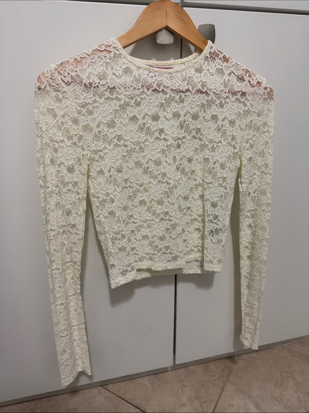 Edikted Cream Lace Long-Sleeve Top